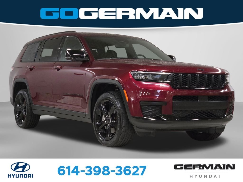 Used 2024 Red Jeep Altitude X image 4