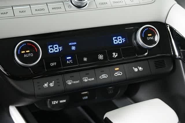 2025 Hyundai Elantra Limited - Photo 50