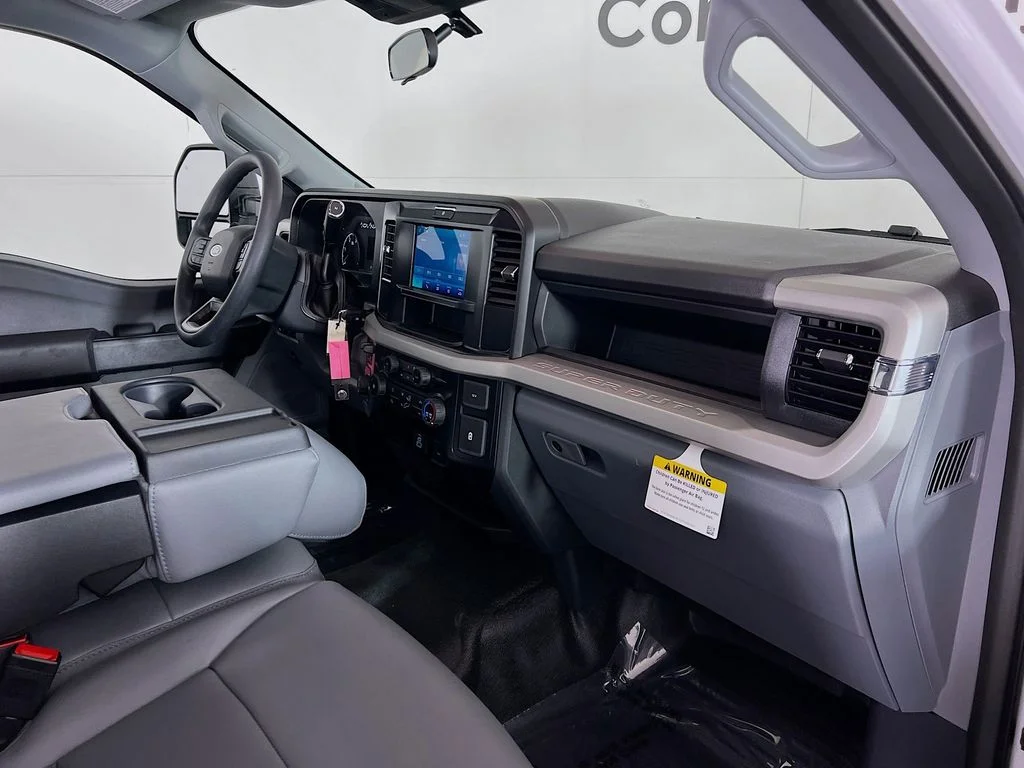 New 2026 Oxford White Ford XL image 24