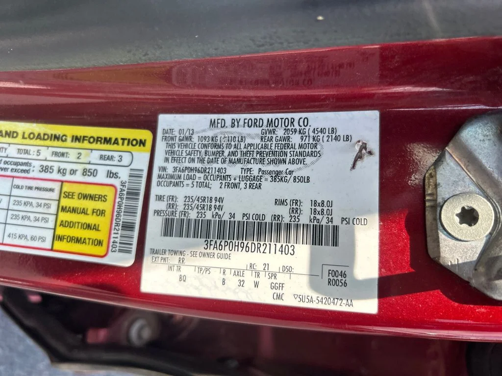 Used 2013 Red Ford SE image 32