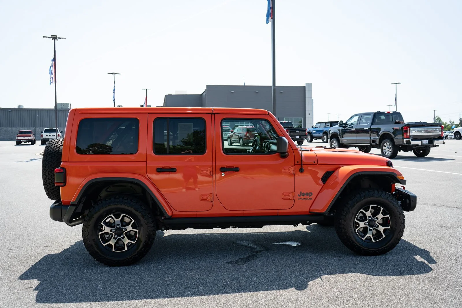 Used 2019 Orange Jeep Unlimited Rubicon image 11