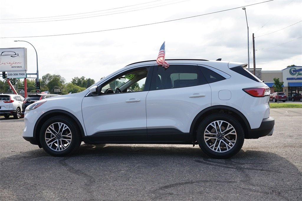 2020 Ford Escape SEL photo 2