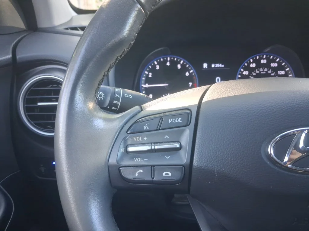 Used 2020 Black Hyundai SEL image 26