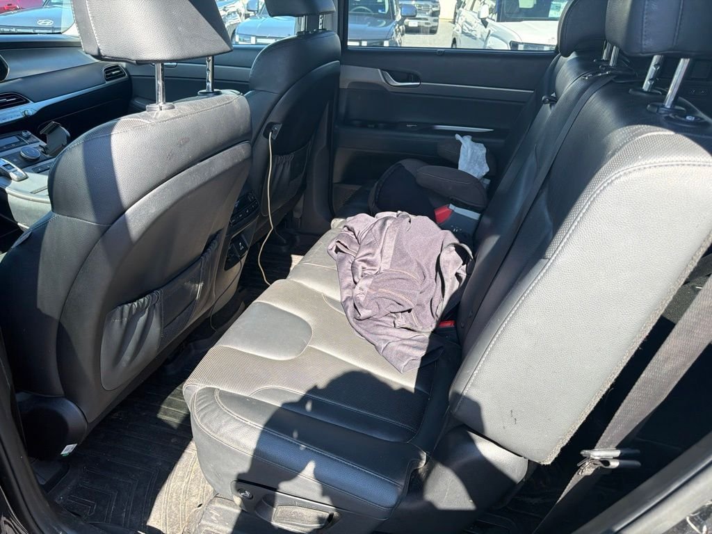 Used 2021 Black Hyundai SEL image 6