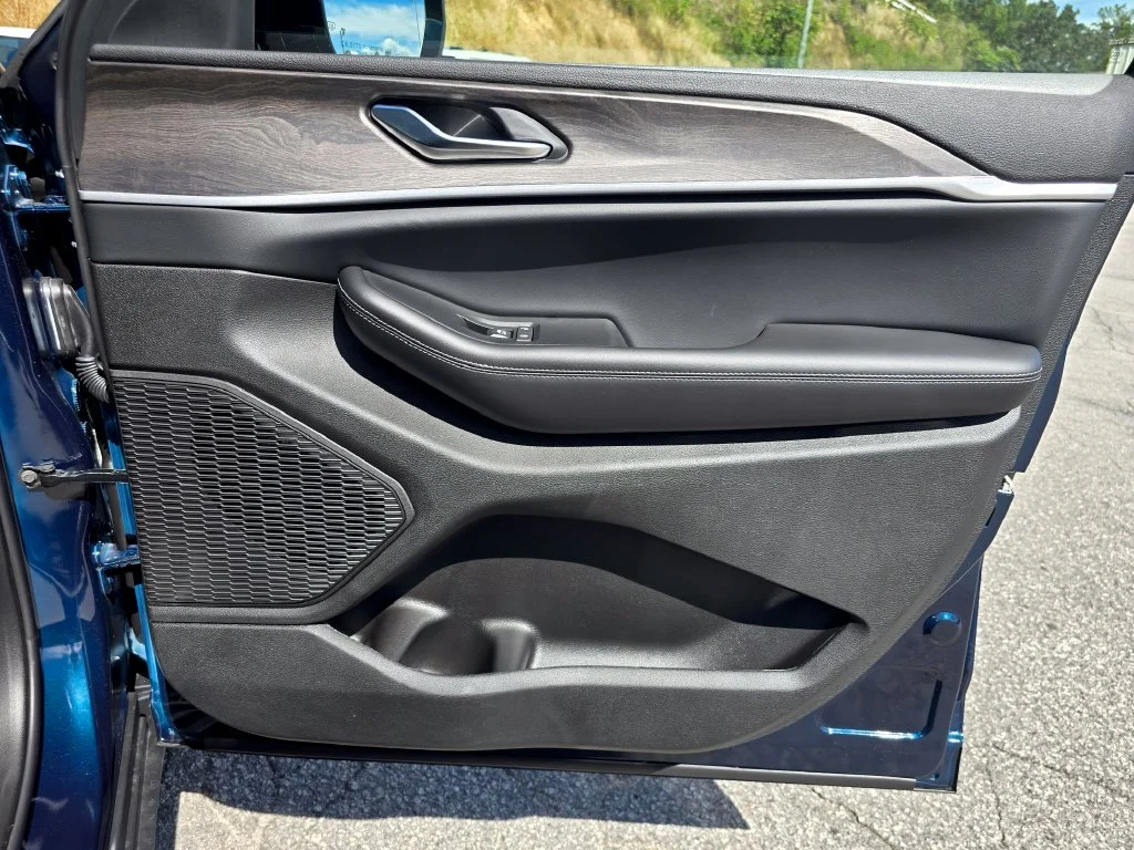New 2027 Blue Jeep Limited image 36