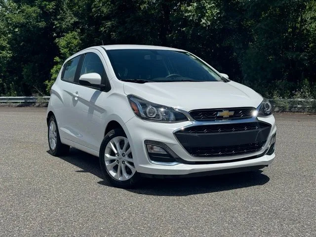 Used 2020 White Chevrolet 1LT image 25