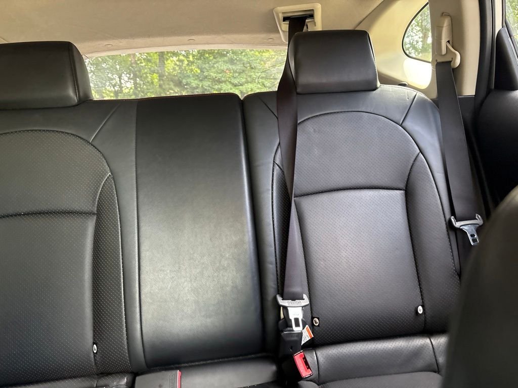 Used 2012 Silver Nissan SL image 15