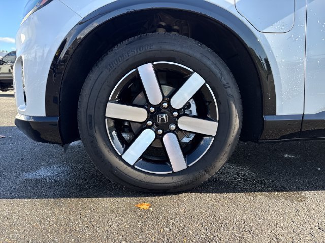 Certified Used 2024 Snowfall Pearl Honda Touring image 32