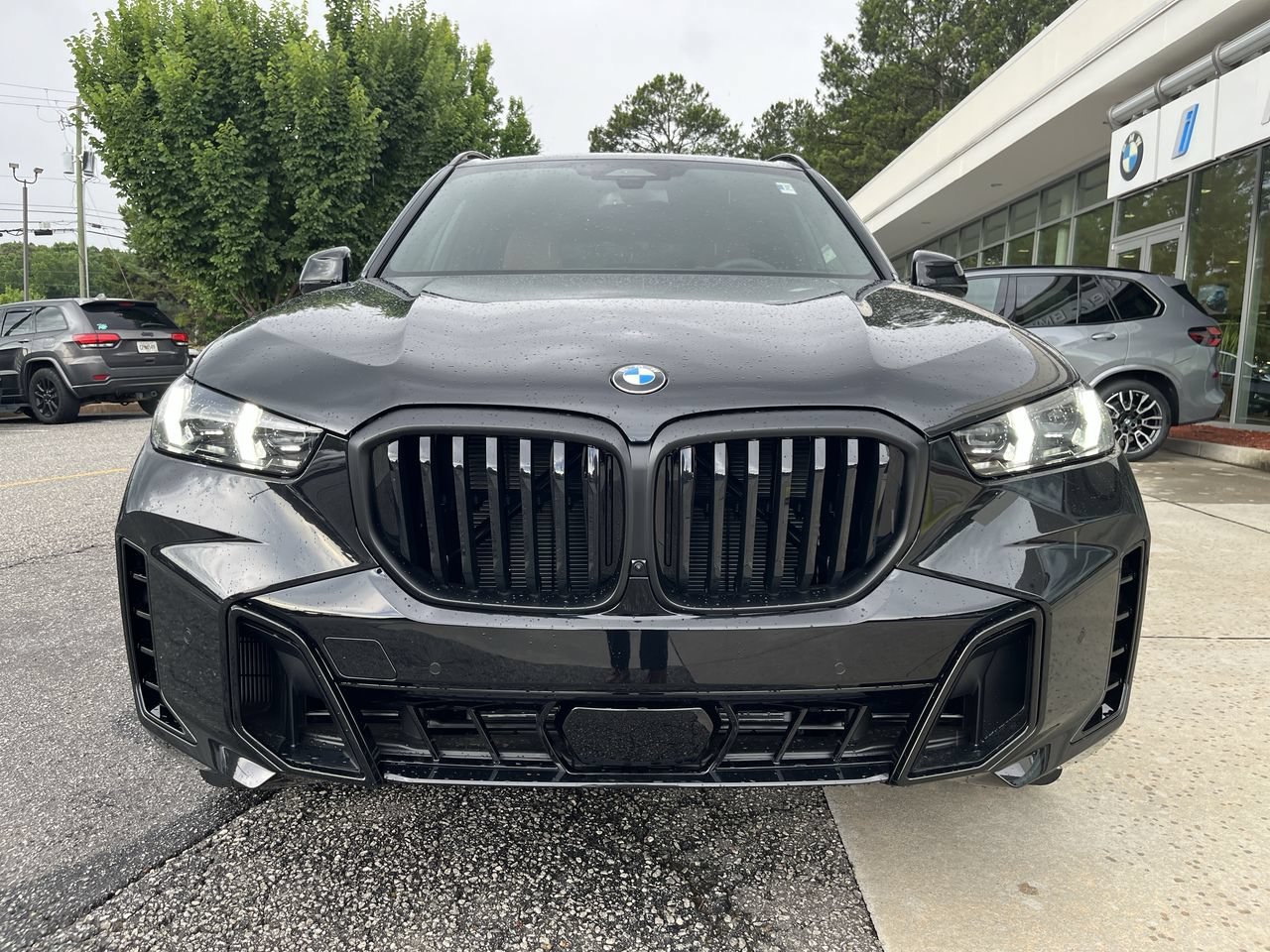 New 2026 Black Sapphire Metallic BMW xDrive40i image 3