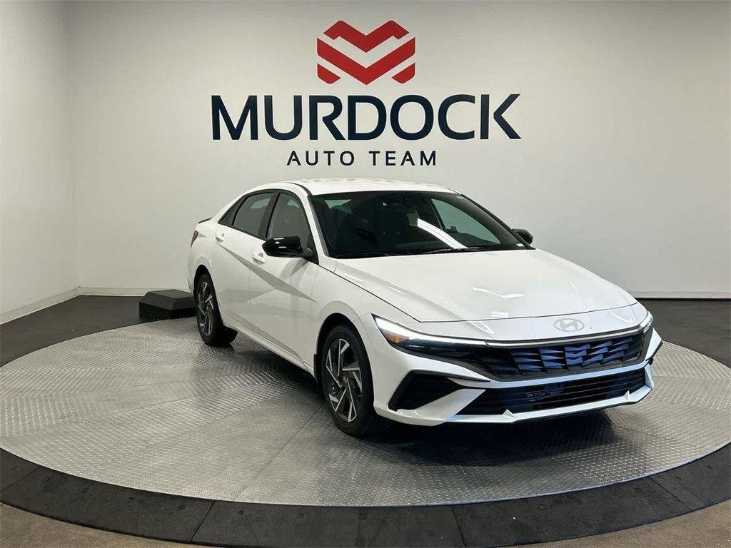 New 2025 Serenity White Hyundai SEL Sport image 23