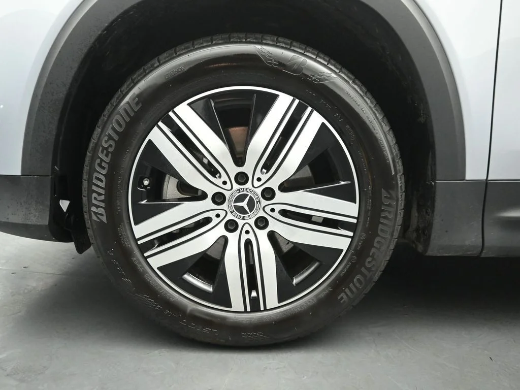 Used 2024 Cirrus Silver Metallic Mercedes-Benz 300 image 32