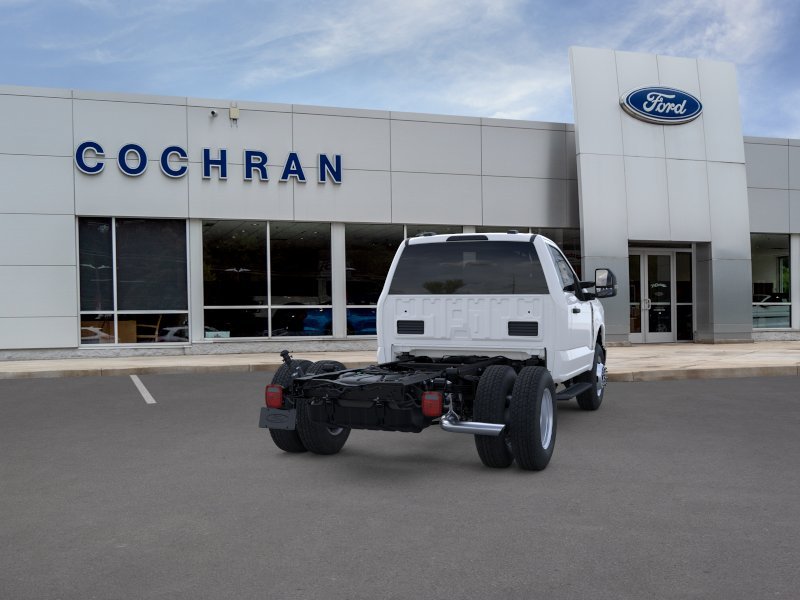 New 2026 Oxford White Ford XL image 8