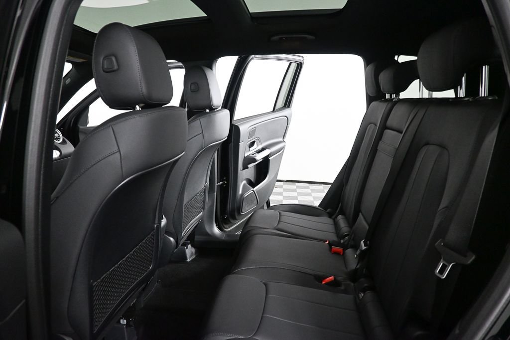 New 2026 Night Black Mercedes-Benz GLB 250 image 19
