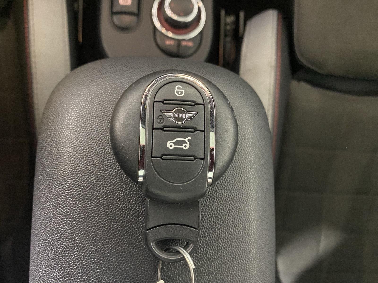 Used 2022 Moonwalk Grey Metallic MINI John Cooper Works image 21