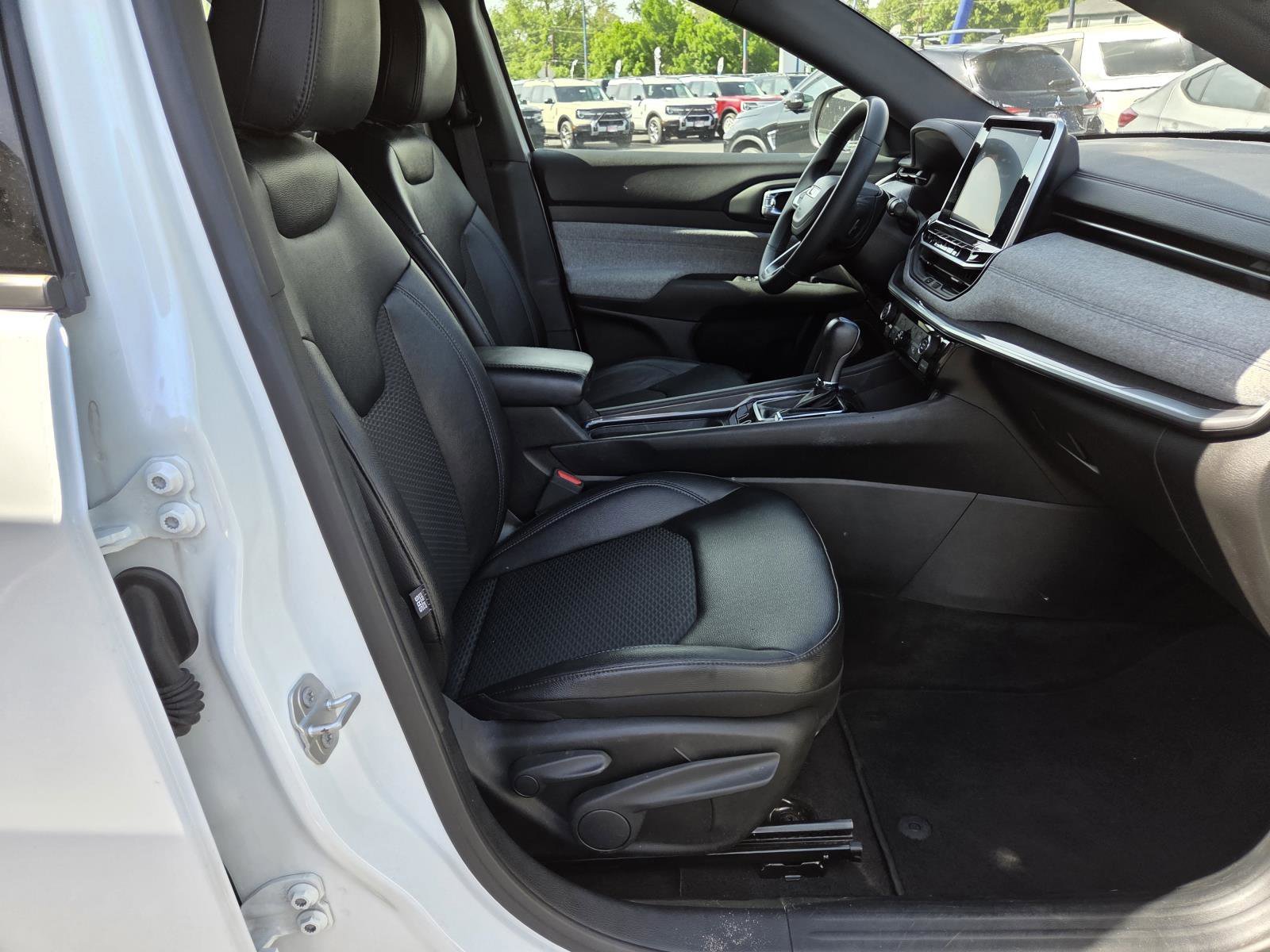 2025 Jeep Compass Latitude - Photo 20