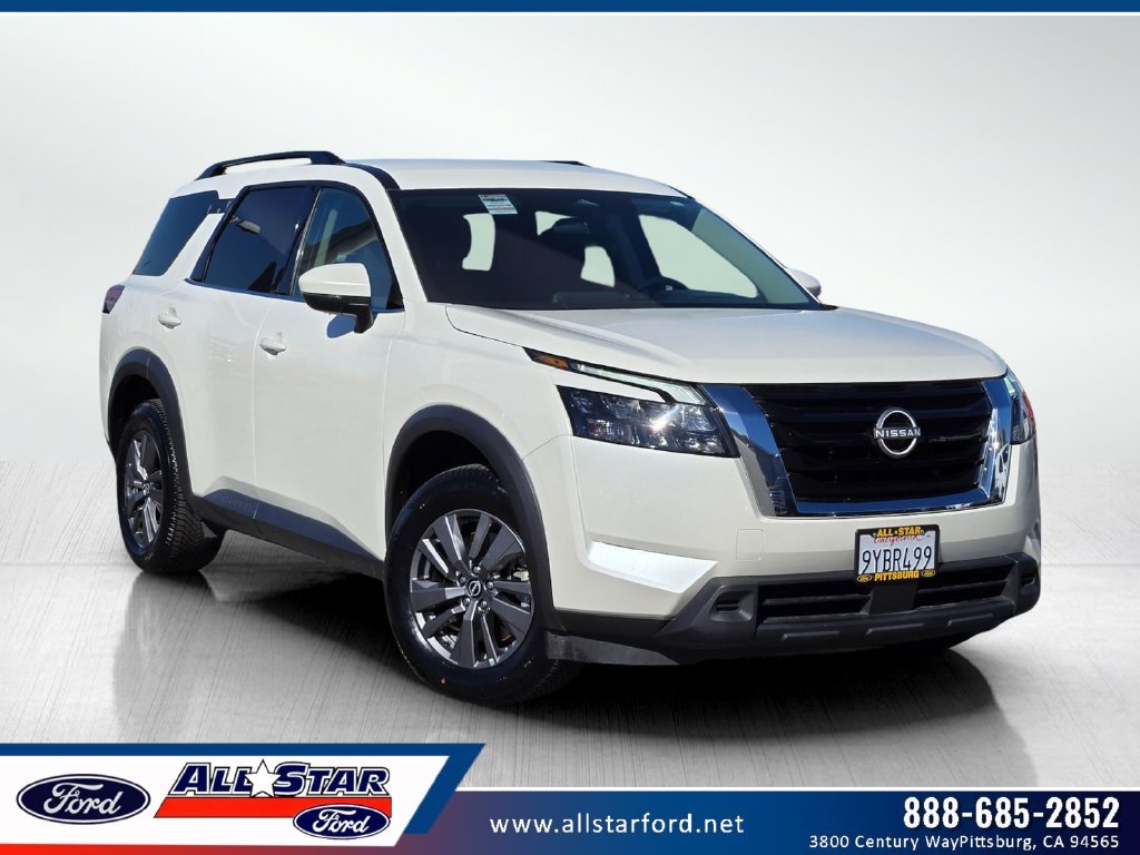Certified Used 2024 Pearl White Tri-Coat Nissan SV image 1