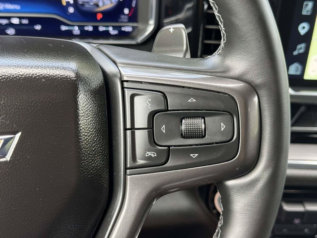 Used 2025 Beige Chevrolet High Country image 12