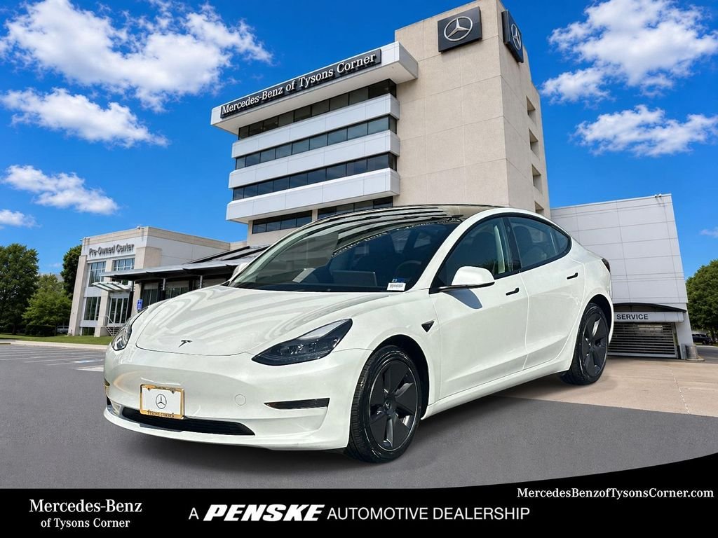 2023 Tesla Model 3 -'s photo