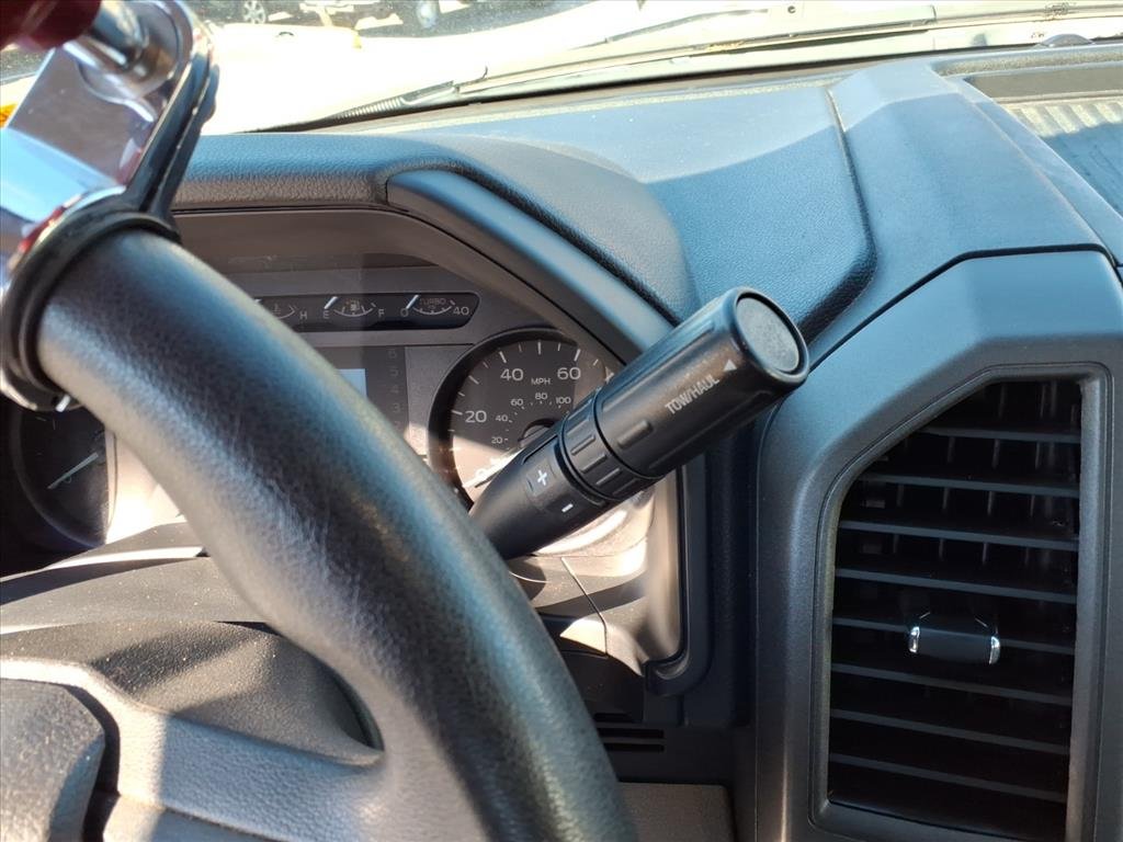 2019 Ford F-450 Super Duty Chassis Cab XL - Photo 23