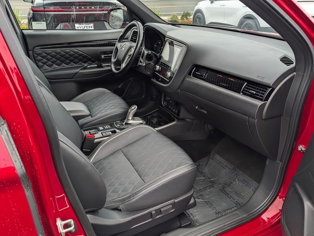 2021 Mitsubishi Outlander GT - Photo 9