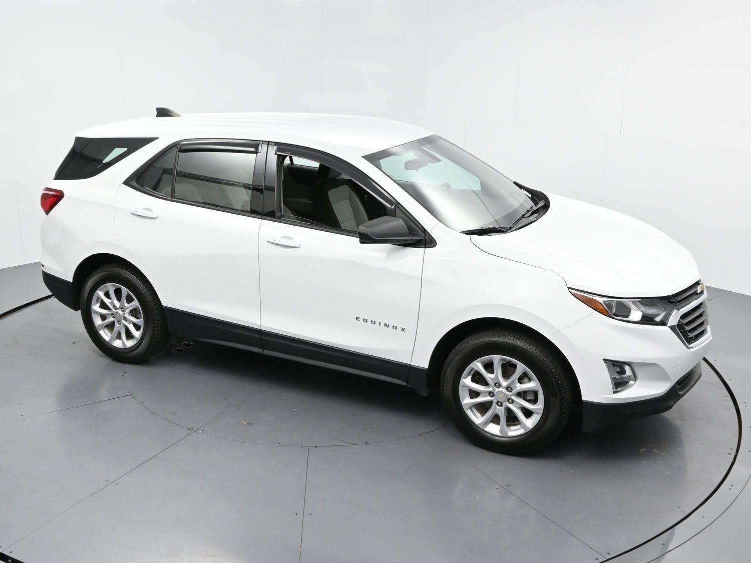 Used 2019 SUMMIT WHITE Chevrolet LS image 33