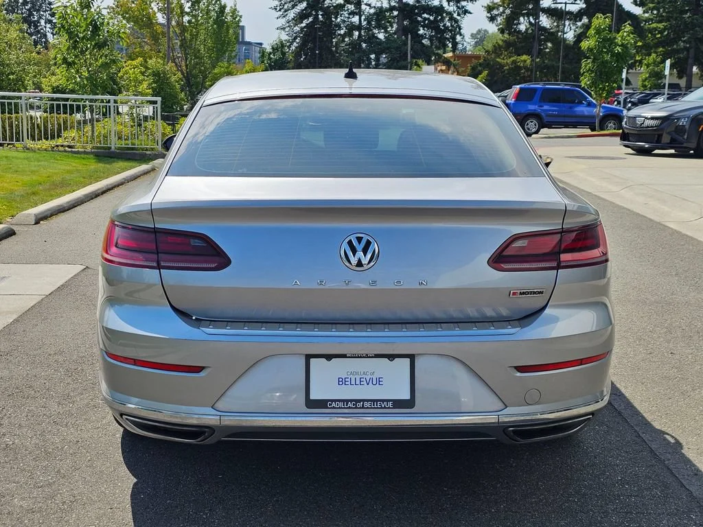 Used 2019  Volkswagen SEL image 4