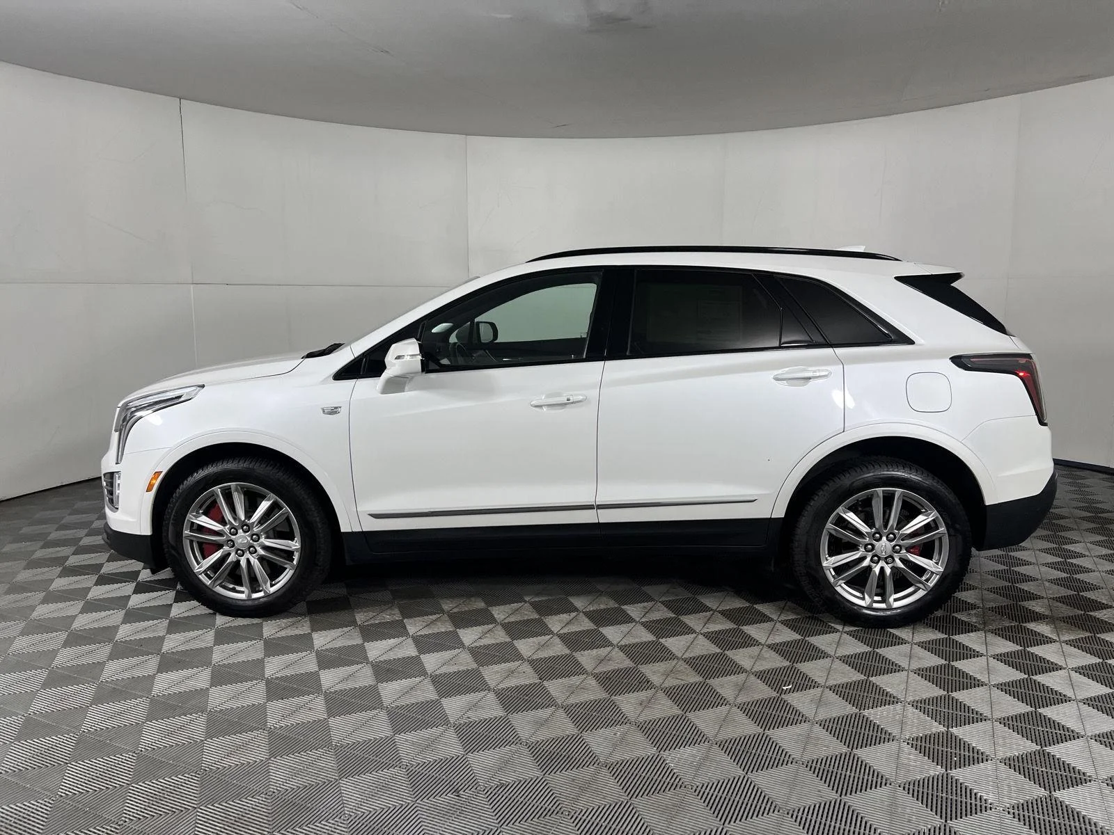 Used 2023 Crystal White Tricoat Cadillac AWD Sport image 6