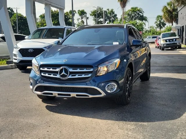 Used 2020 Blue Mercedes-Benz GLA 250 image 32