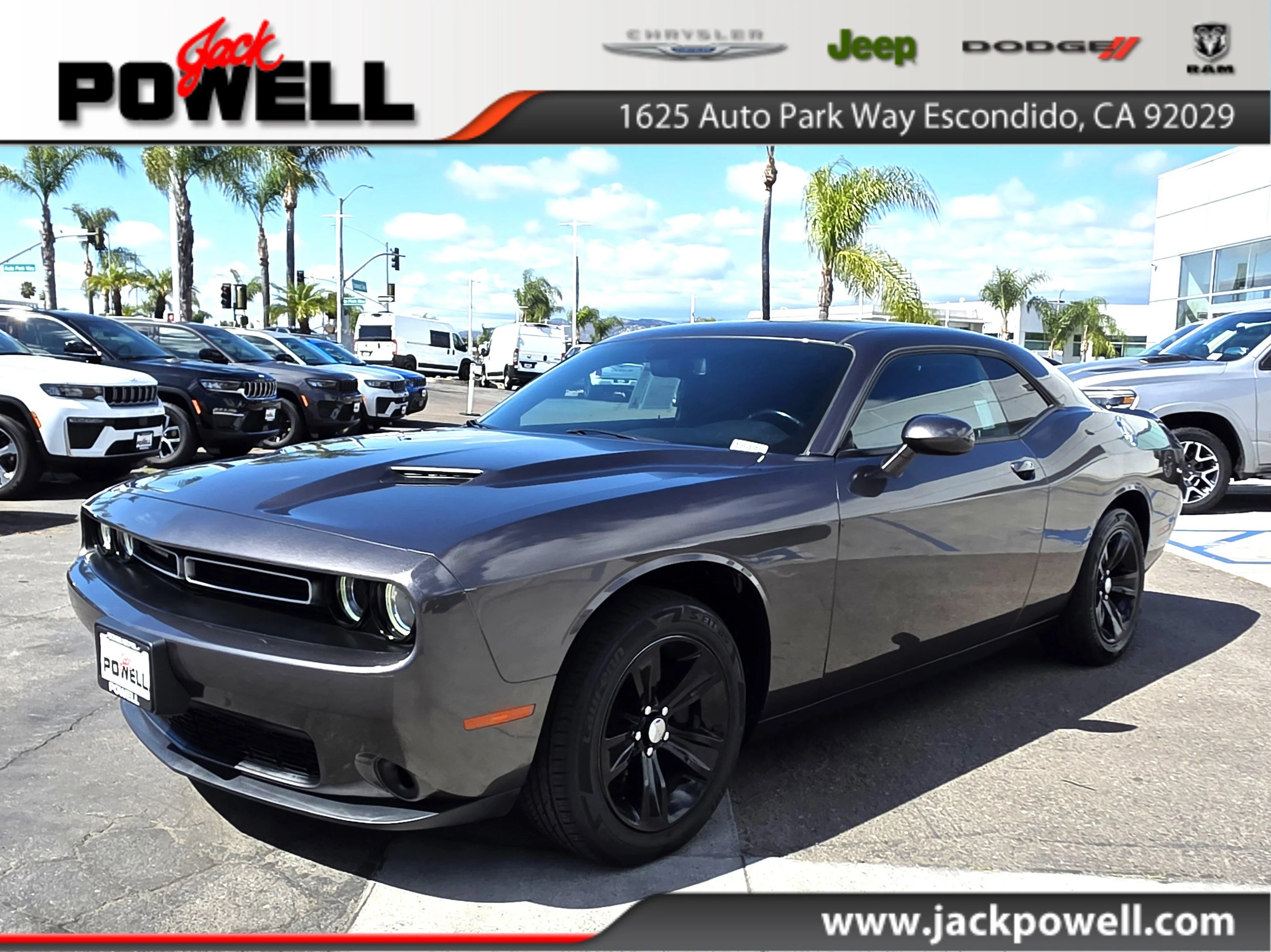 2020 Dodge Challenger SXT Auto's photo