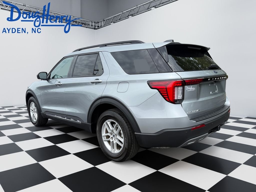 Used 2025 Silver Ford Active image 3