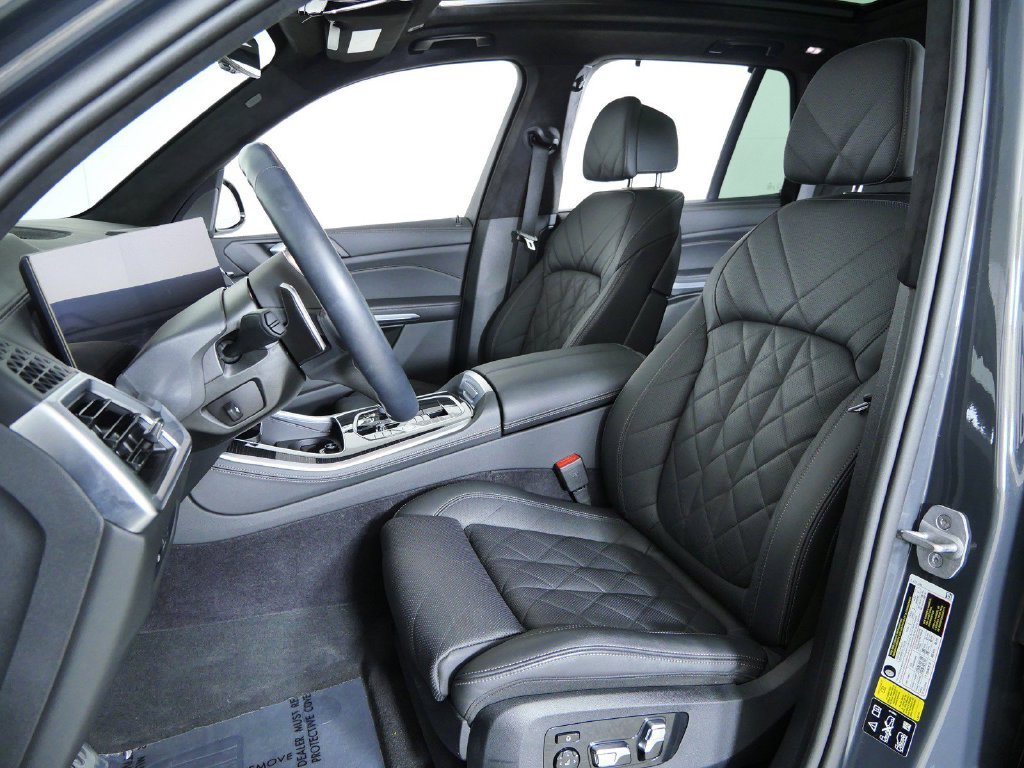 Certified Used 2024 Dravit Grey Metallic BMW M60i image 37