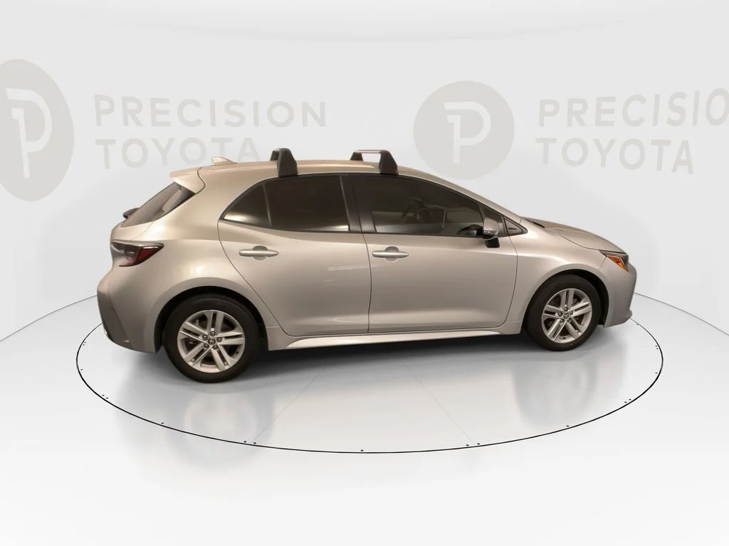 Used 2019 Classic Silver Metallic Toyota SE image 22