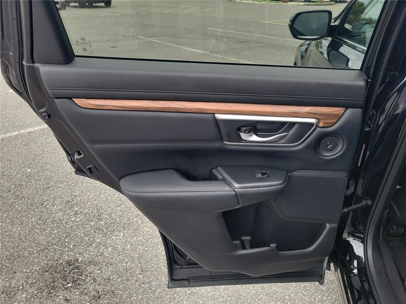 Used 2022 Crystal Black Pearl Honda Touring image 16