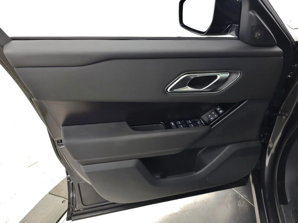 New 2026 Carpathian Grey Land Rover Belgravia Edition Satin image 11