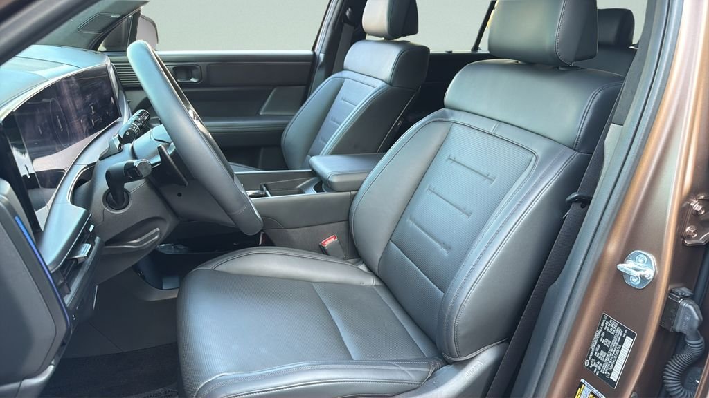 Used 2026  Hyundai Calligraphy image 32