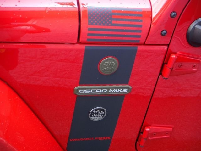 Used 2018 Red Jeep Unlimited Sport image 15