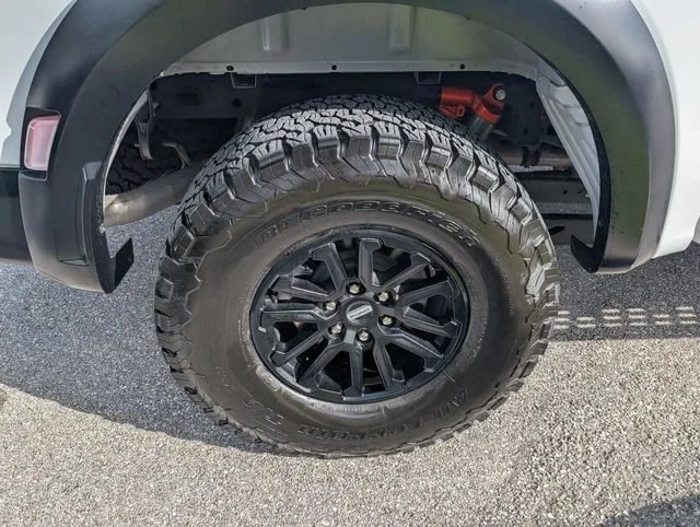 2024 Ford F-150 Raptor - Photo 14