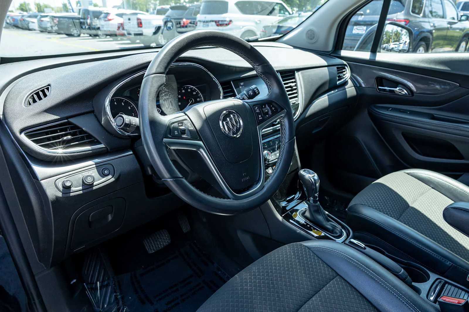 Used 2019 Ebony Twilight Metallic Buick Sport Touring image 14