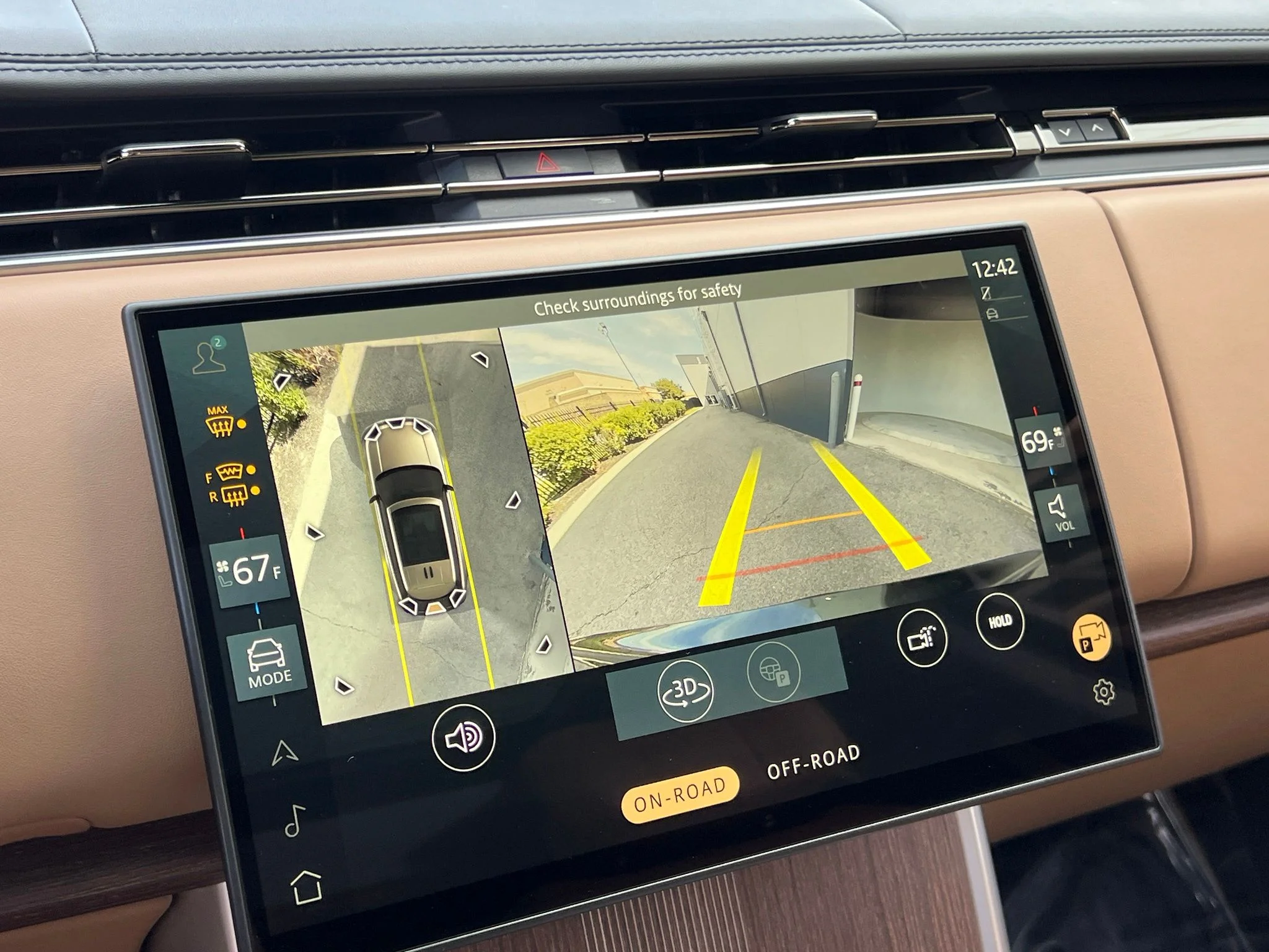 Used 2025  Land Rover Autobiography image 37