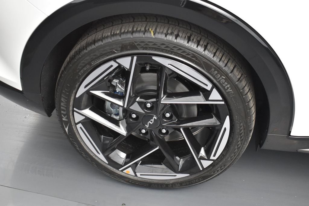 New 2026 Snow White Pearl Kia GT-Line image 20