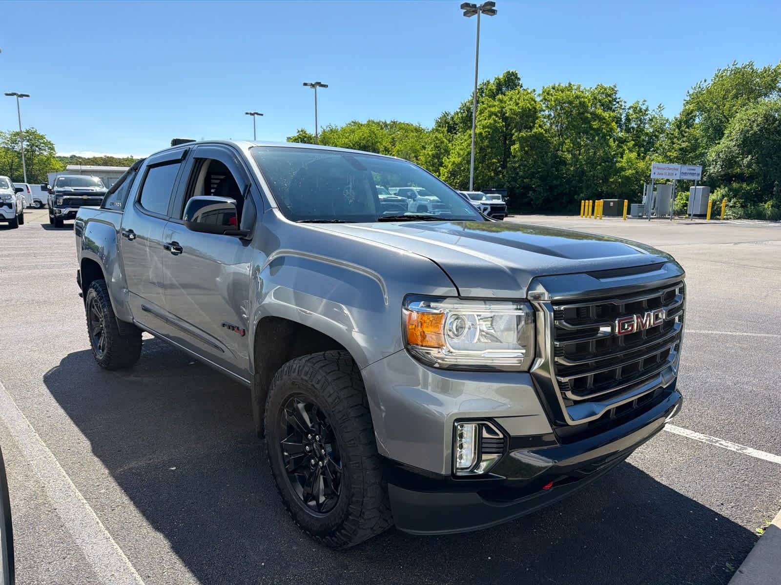 2022 GMC Canyon 2022 GMC Canyon 4WD AT4 w/Cloth Crew Cab Pickup