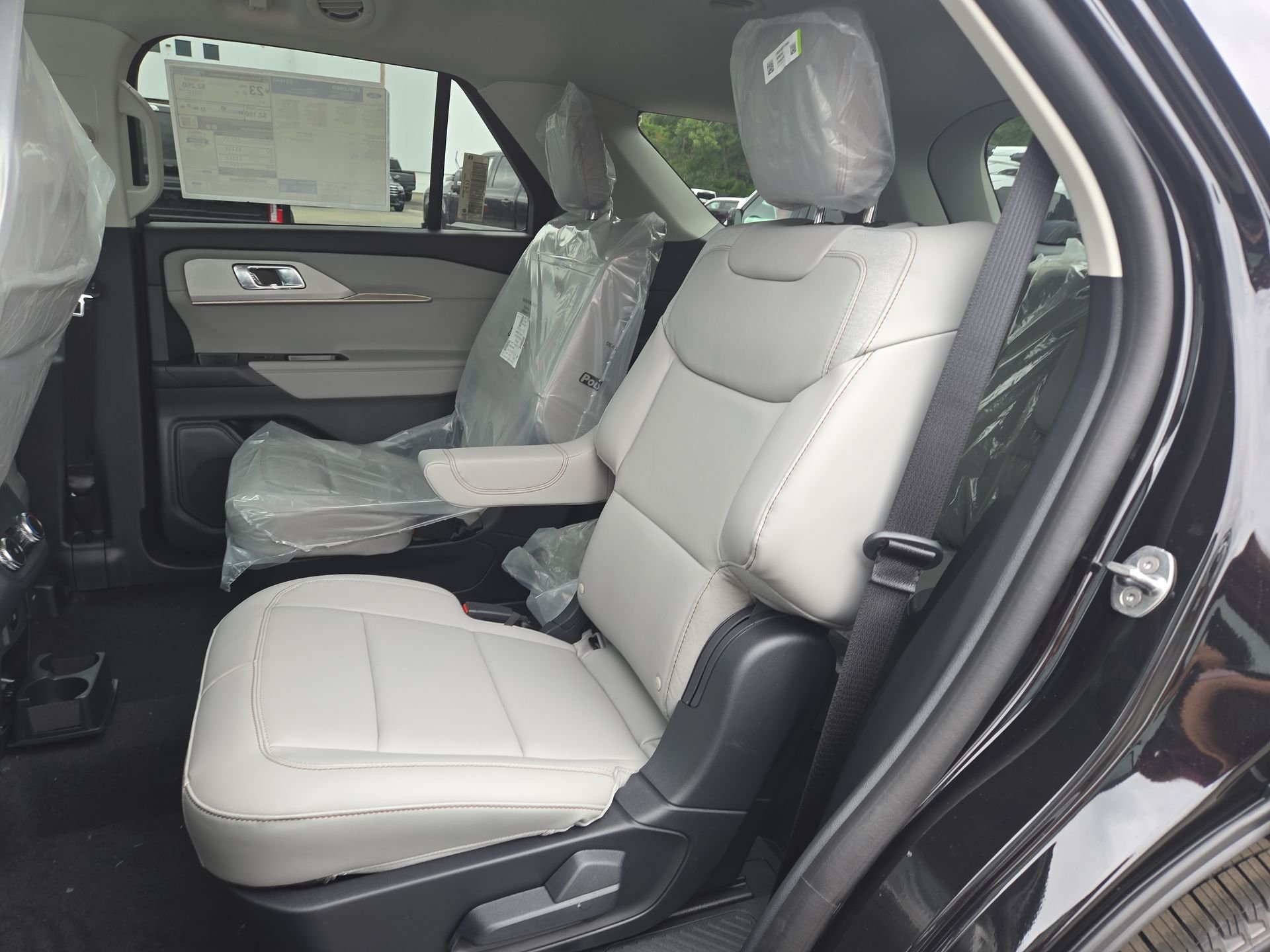 New 2026 Agate Black Metallic Ford Active image 4