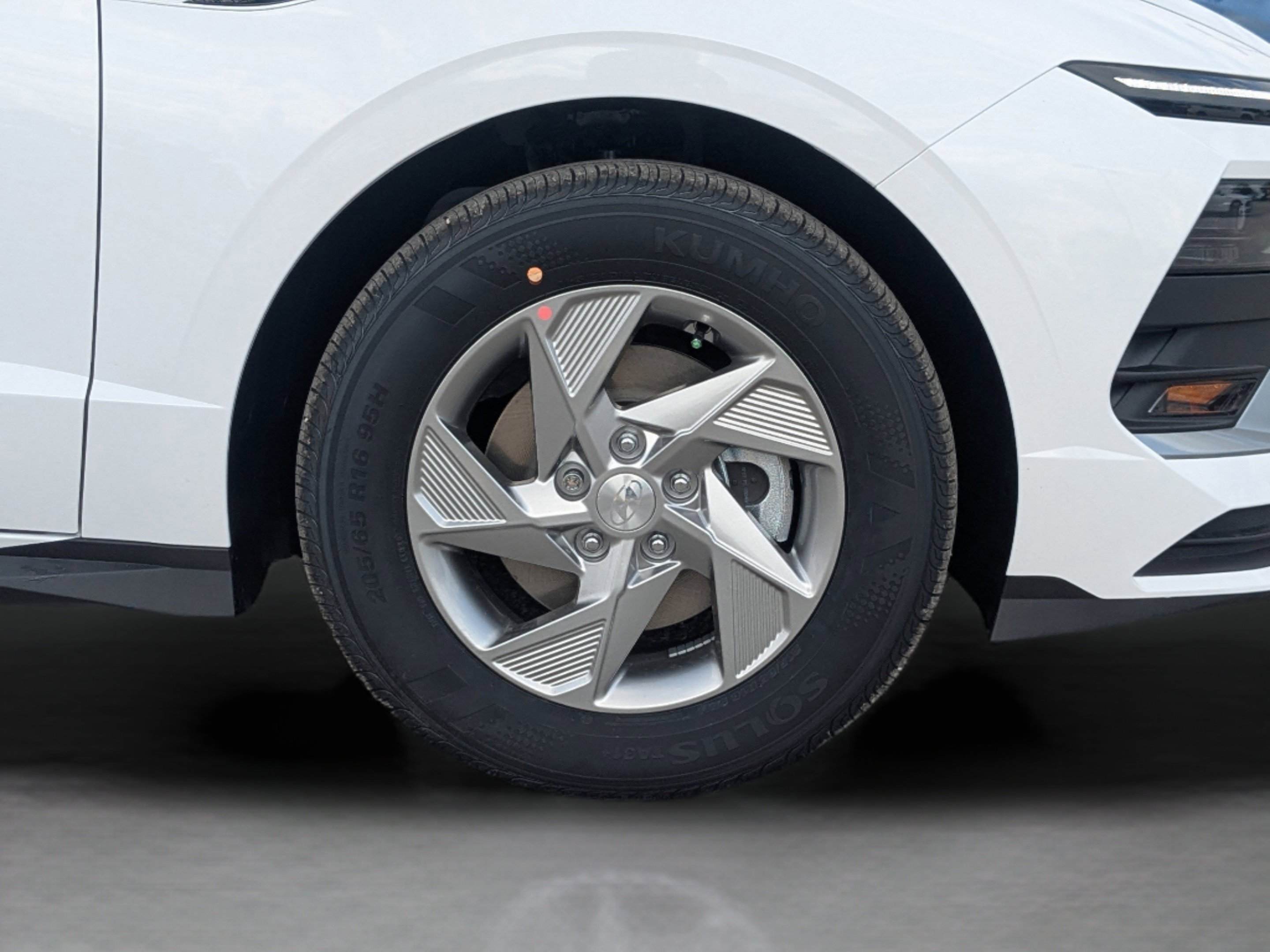 New 2026 Serenity White Hyundai SE image 11