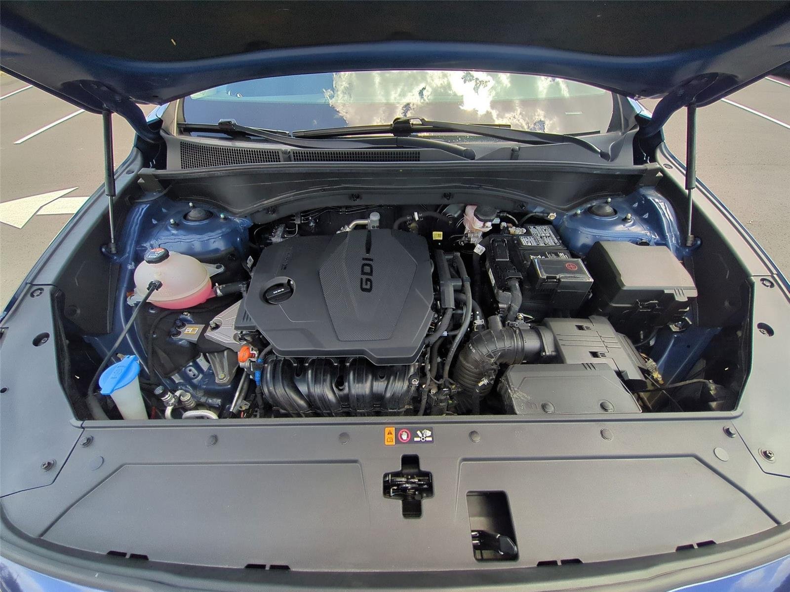 Used 2023 Stormy Sea Hyundai SE image 48