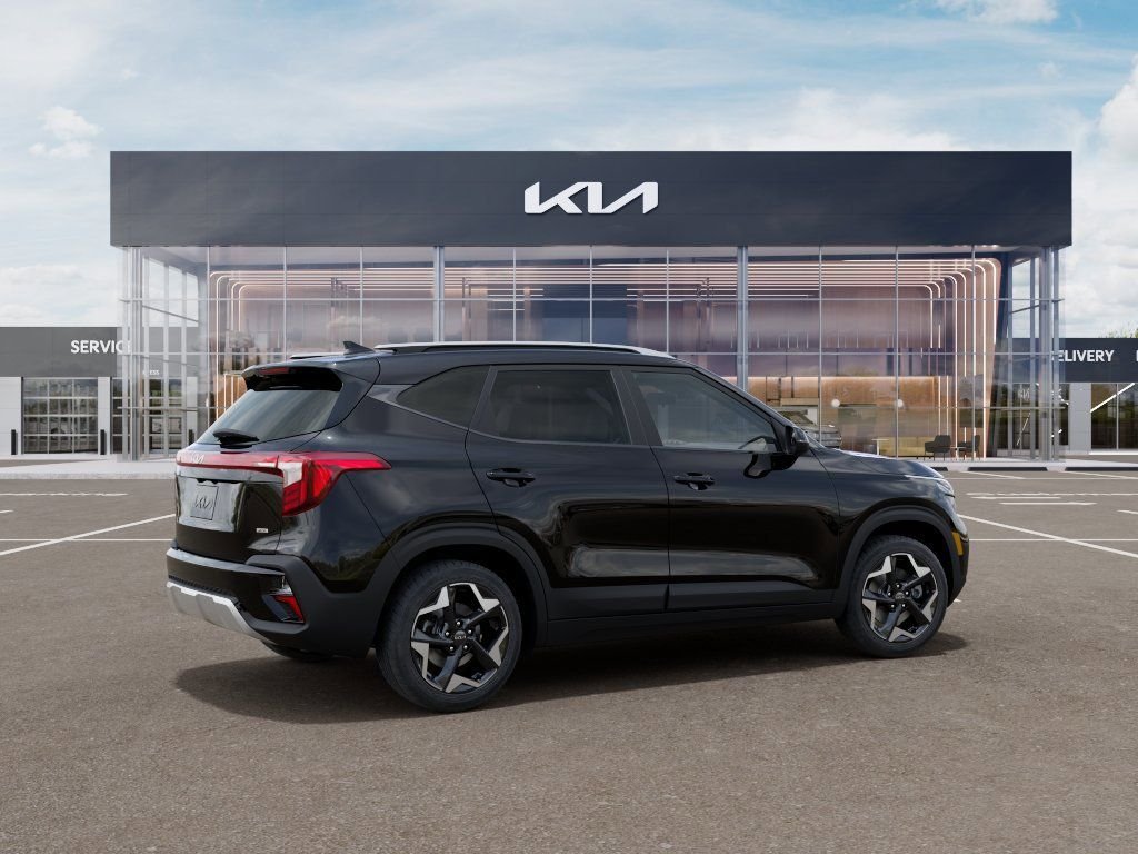 New 2026 Fusion Black Kia S image 6