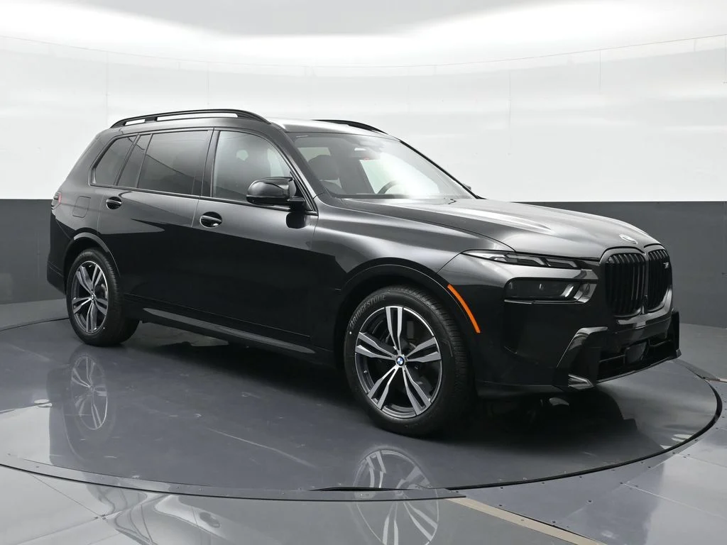 2025 BMW X7 M60i - Photo 13