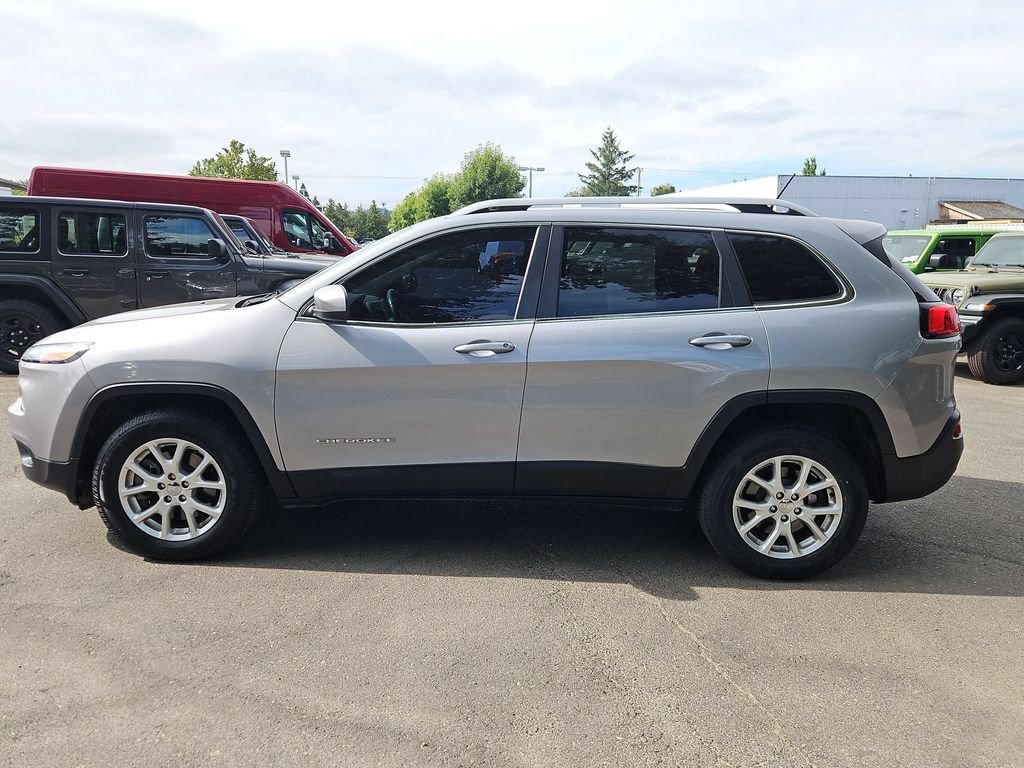Used 2014 Billet Silver Metallic Jeep Latitude image 4
