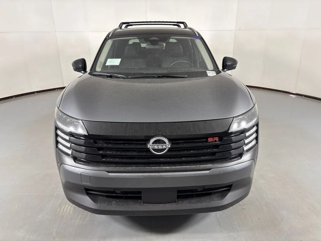 New 2026 Gray Nissan SR image 3