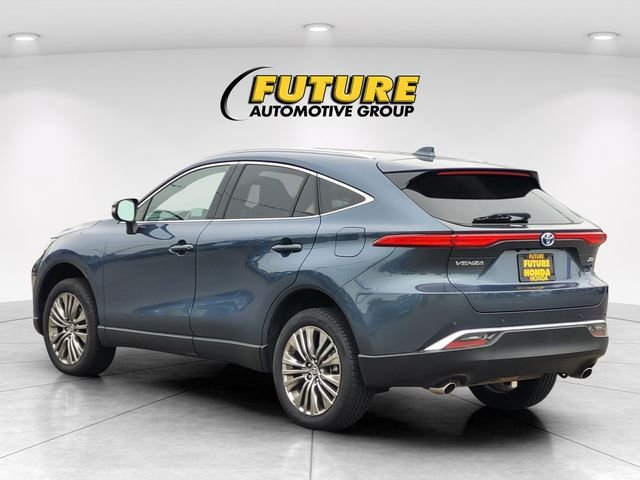 Used 2023 Gray Toyota XLE image 7