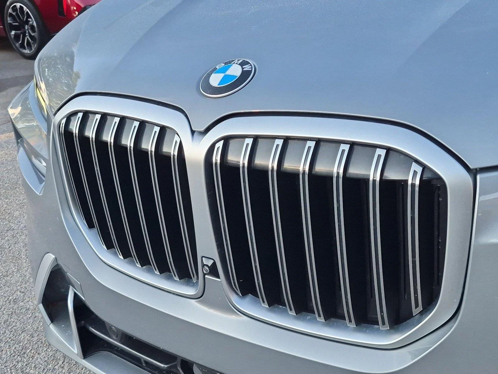 Used 2024 Skyscraper Grey Metallic BMW xDrive40i image 12
